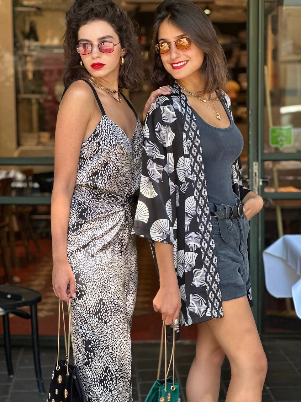 חצאית מקסי ונוס - לבן פרינט תנין