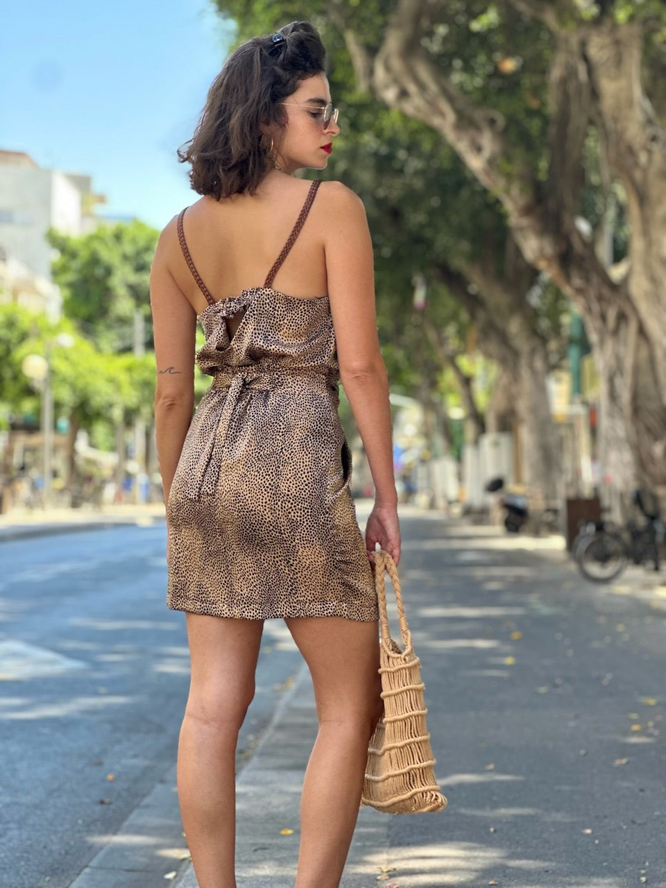 חצאית מיני ונוס - ניוד מנומר