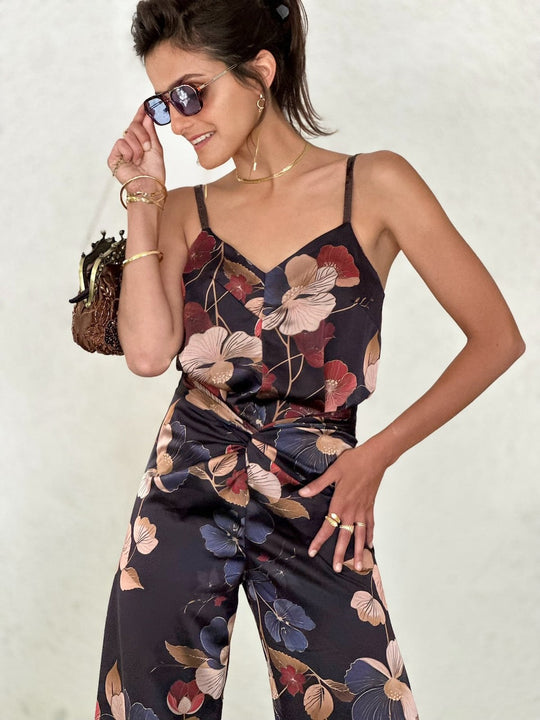 גופיית אתנה - שחור פרחים ניוד בורדו