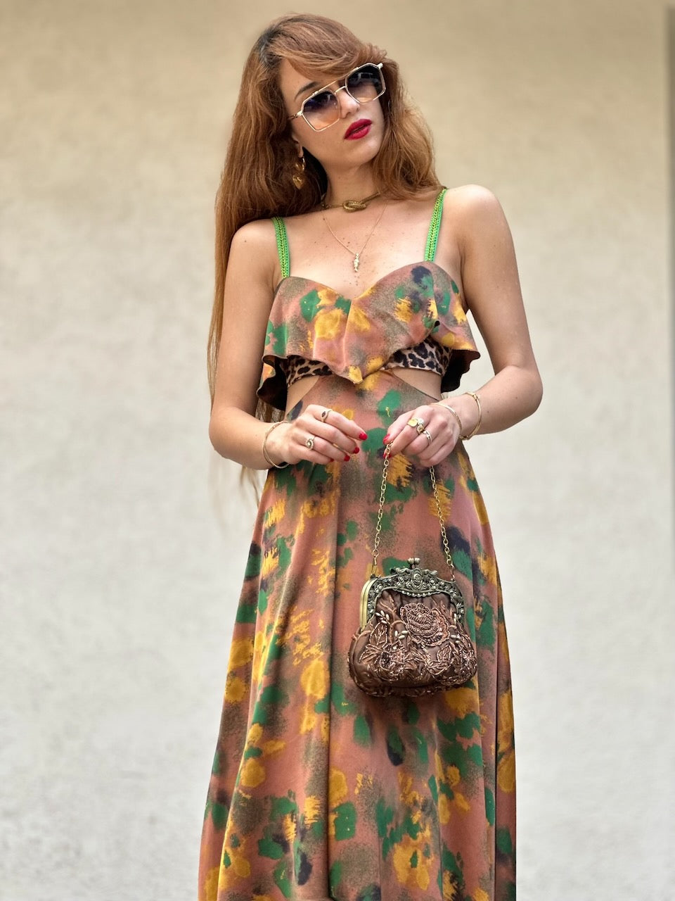 שמלת כרמן - מוקה ירוק שילוב מנומר