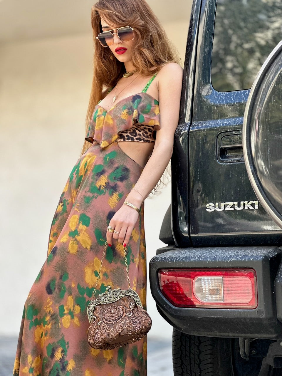 שמלת כרמן - מוקה ירוק שילוב מנומר