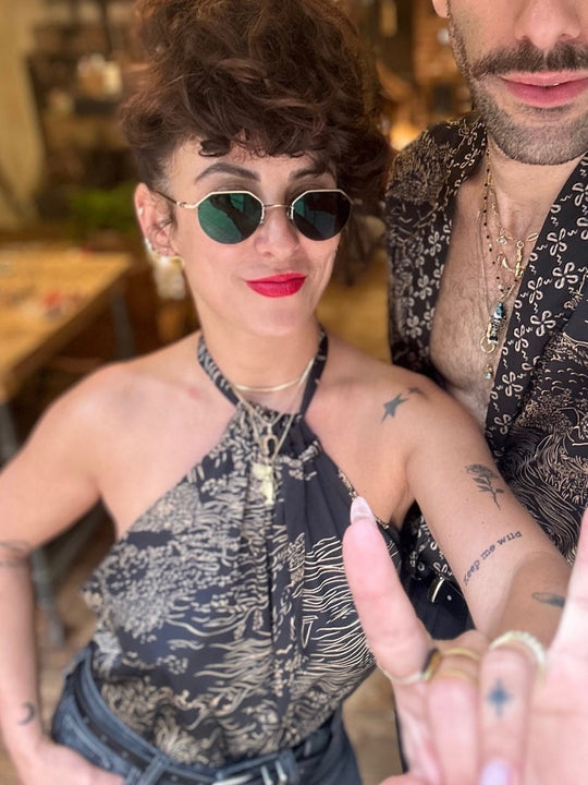 טופ קירה - שחור מצויר