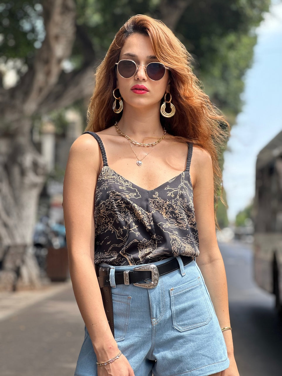 גופיית אתנה - שחור מצויר