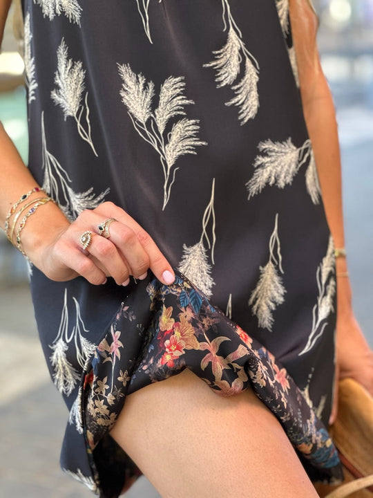 שמלת אליס - שחור פרינט ענפים (צד שני שחור פרחוני)