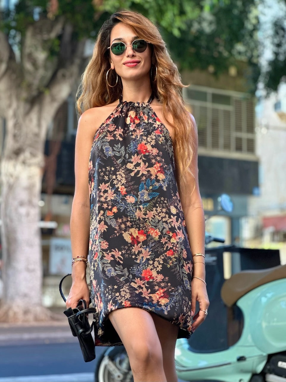 שמלת אליס - שחור פרחוני (צד שני שחור פרינט ענפים)