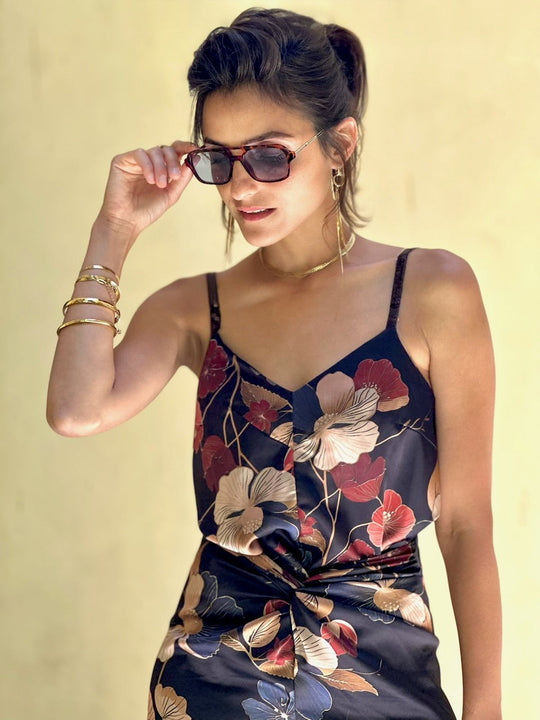 גופיית אתנה - שחור פרחים ניוד בורדו