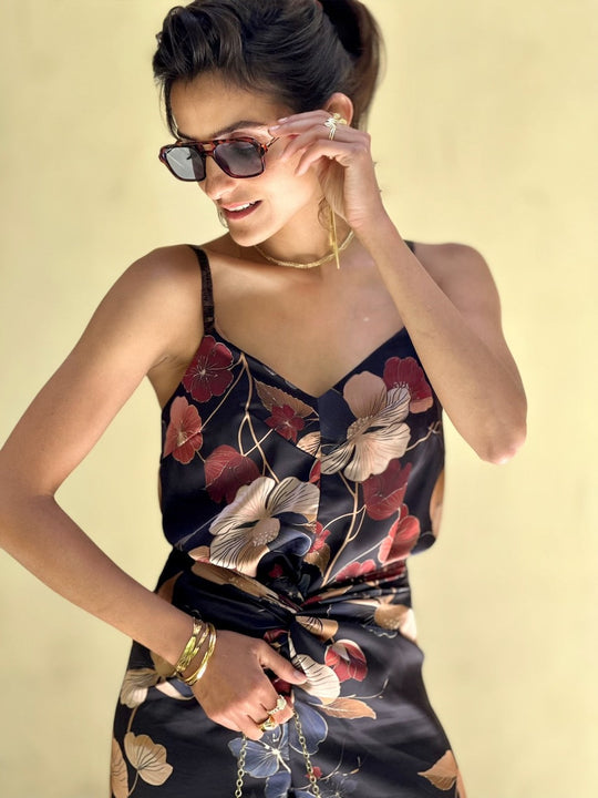 גופיית אתנה - שחור פרחים ניוד בורדו